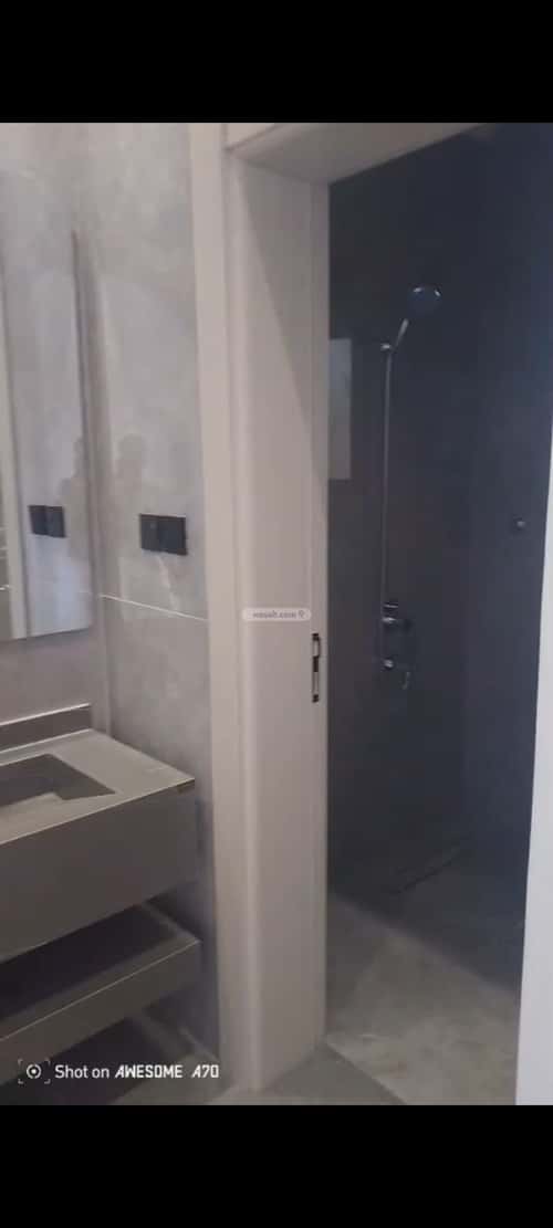 فيلا 300 متر مربع غربية على شارع 10م المبعوث، المدينة المنورة