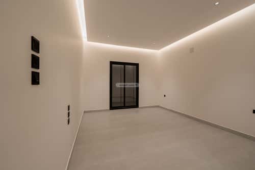 Floor 225 SQM with 5 bedrooms الجنادرية، شرق الرياض، الرياض