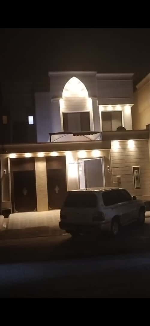 فيلا 320 متر مربع جنوبية على شارع 15م بدر، جنوب الرياض، الرياض