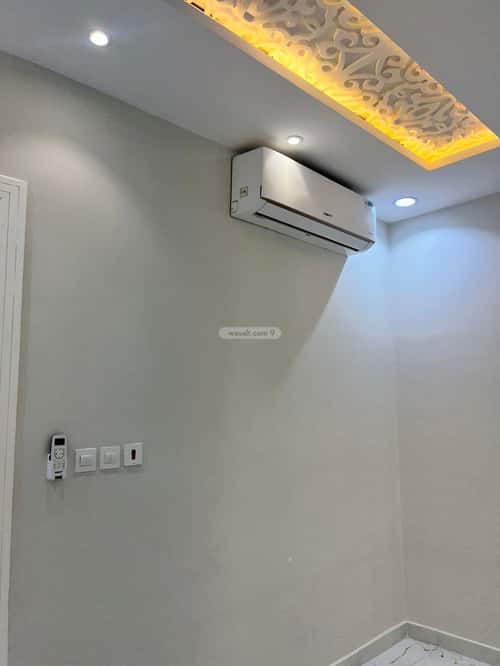 Floor 250 SQM with 4 Bedrooms Ad-Dar Al- Baida, South Riyadh, Riyadh