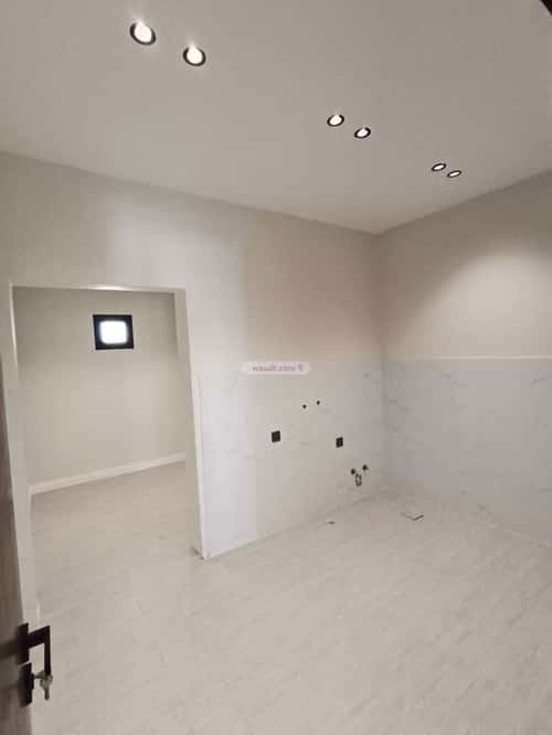 Villa 300 SQM Facing East with 8 Bedrooms Al Alo'Lo', North Jeddah, Jeddah