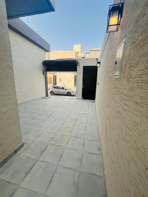 Villa 364.99 SQM Facing North on 20m Width Street Al-Janadriyah, East Riyadh, Riyadh
