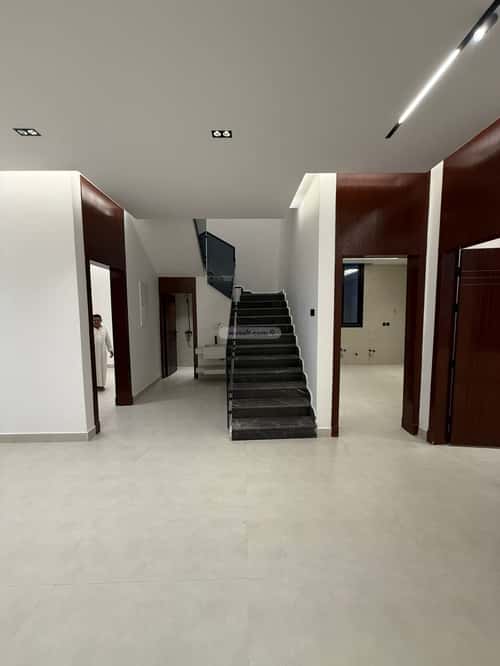 شقة 5 غرف في الرمال