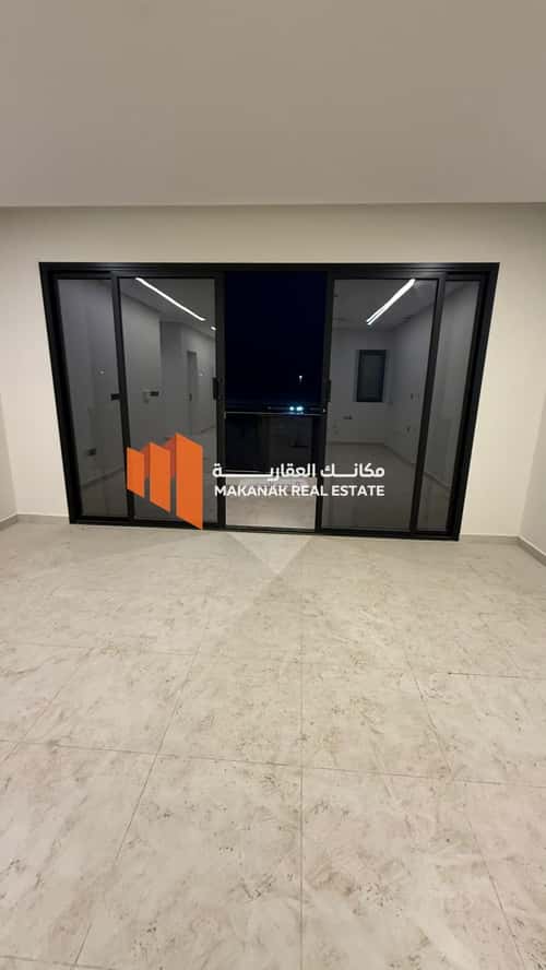 Apartment with 3 Bedrooms Al Bahr, Khobar