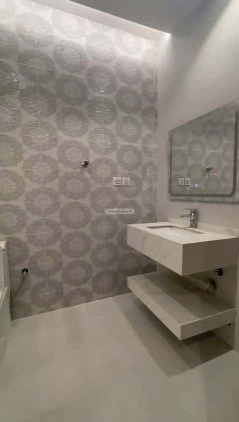 شقة 227 متر مربع ب 7 غرف مريخ، شرق جدة، جدة