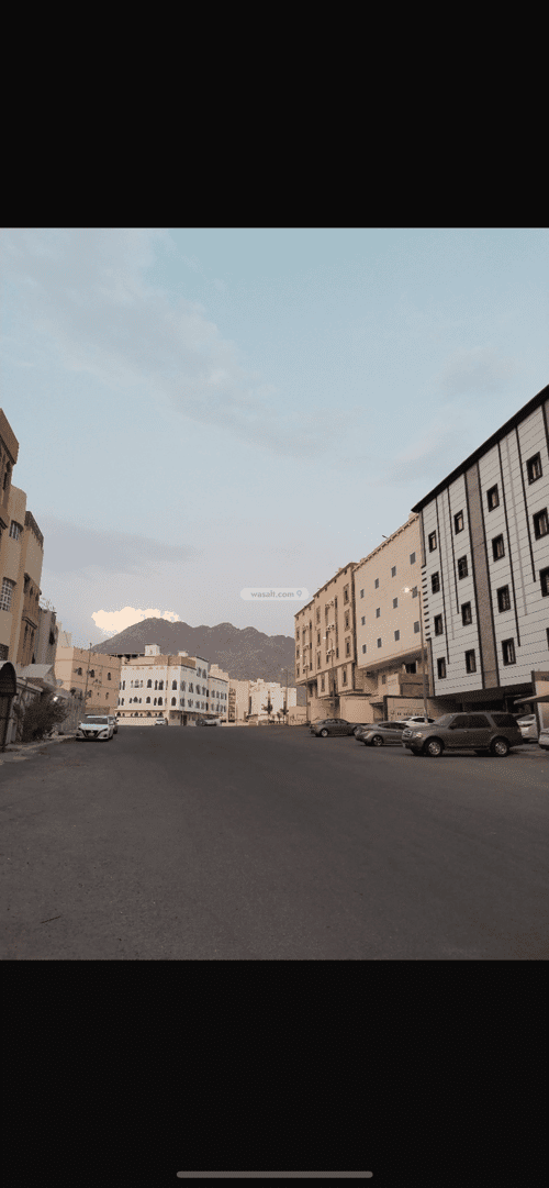 عمارة 678.98 متر مربع واجهة شمالية بطحاء قريش، مكة المكرمة