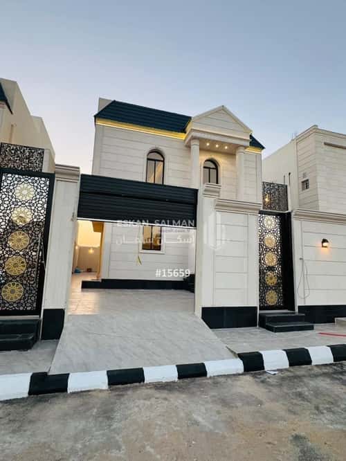 فيلا 385.79 متر مربع شرقية على شارع 50م الرحبة، الطائف