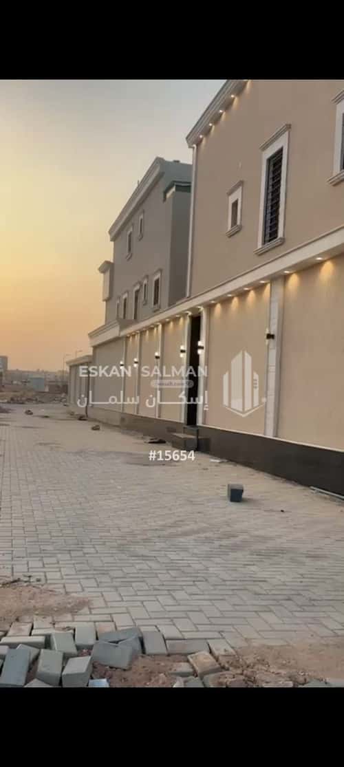 Floor 196.15 SQM with 6 Bedrooms Al- Nadwah, East Riyadh, Riyadh