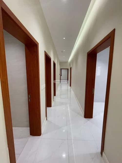 Apartment with 5 Bedrooms Al Rihab 1, Jazan