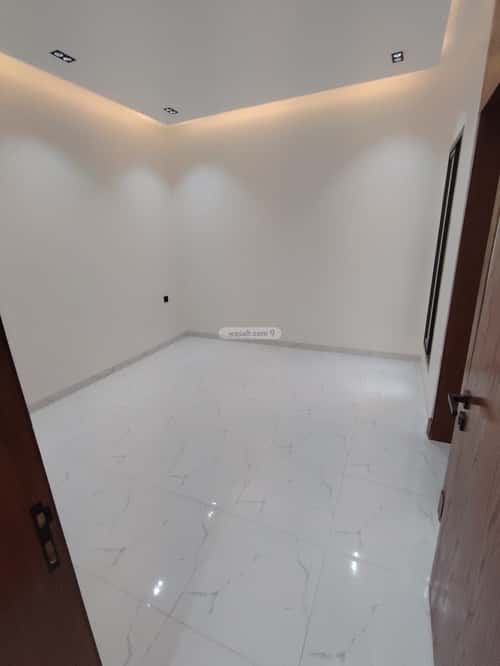 Villa 252 SQM Facing West on 18m Width Street Al-Khaleej, East Riyadh, Riyadh