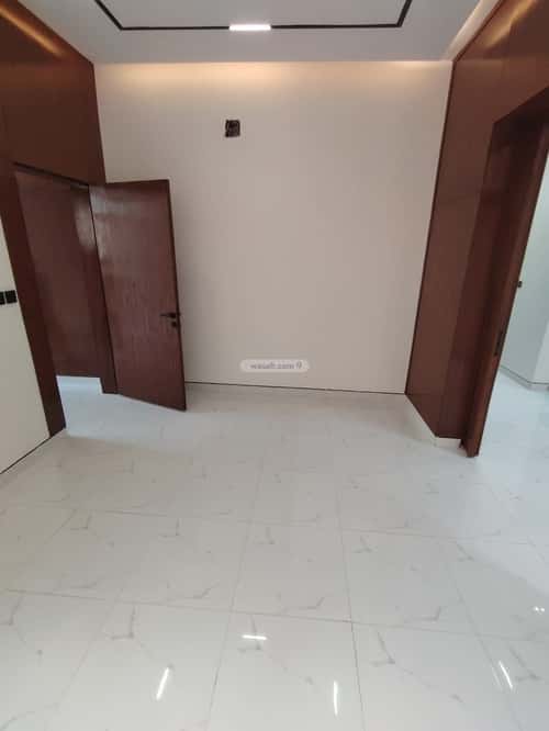 فيلا 252 متر مربع غربية على شارع 18م الخليج، شرق الرياض، الرياض