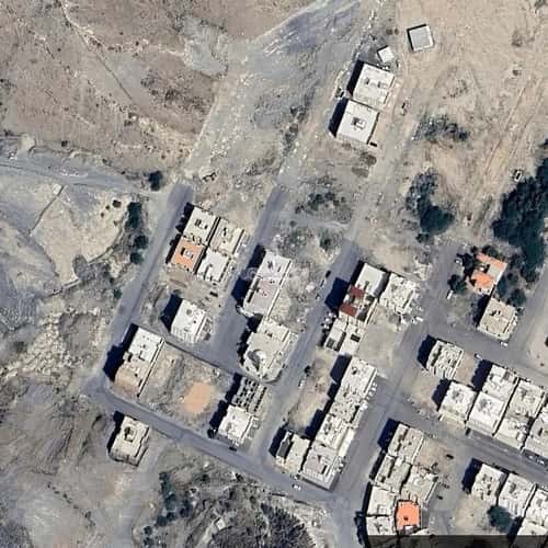 Building 400 SQM Facing North Alesela, Makkah Al Mukarramah