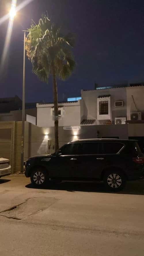 فيلا 225 متر مربع شرقية على شارع 15م الروابي، شرق الرياض، الرياض