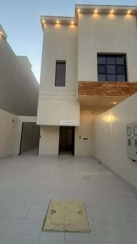 Floor 215.98 SQM with 4 Bedrooms Okaz, South Riyadh, Riyadh