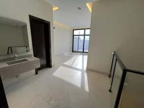 فيلا 270 متر مربع شرقية على شارع 20م ديراب، غرب الرياض، الرياض