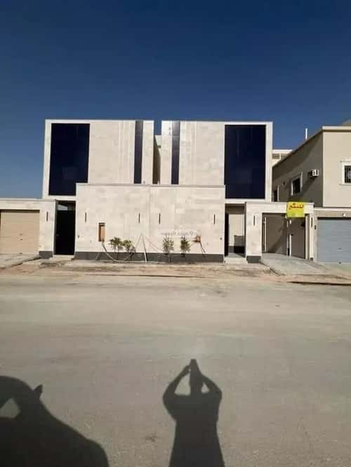 فيلا 200 متر مربع جنوبية على شارع 20م طويق، غرب الرياض، الرياض