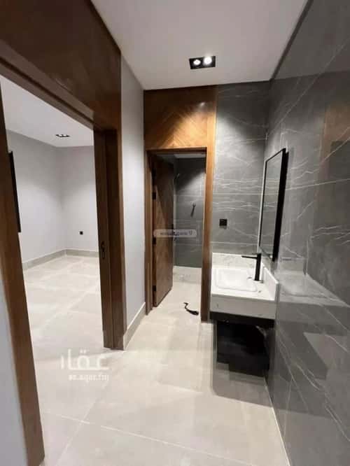 فيلا 5 غرف في عكاظ