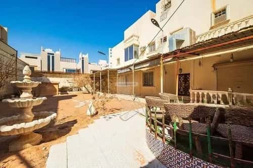 Villa 900 SQM Facing West on 15m Width Street Al-Awaly, West Riyadh, Riyadh