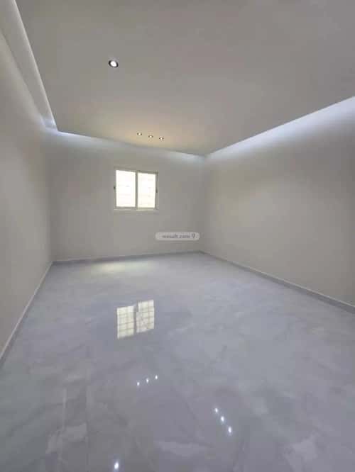 5 bedroom villa in Dhahrat Laban