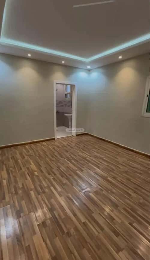 فيلا 200 متر مربع واجهة شرقية ب 5 غرف المهدية، غرب الرياض، الرياض