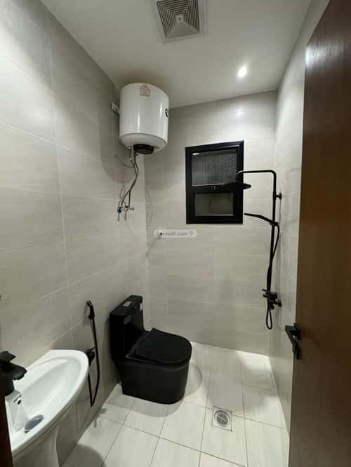 Villa 300 SQM Facing West with 4 Bedrooms Ar-Rimal, East Riyadh, Riyadh