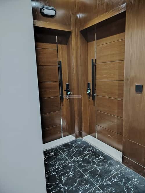 Apartment with 5 Bedrooms Meshrefah, North Jeddah, Jeddah