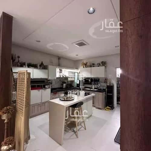 Villa 405 SQM Facing South with 5 Bedrooms As-Sahafa, North Riyadh, Riyadh