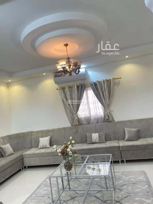 فيلا 260 متر مربع شرقية على شارع 20م الرمال، شرق الرياض، الرياض