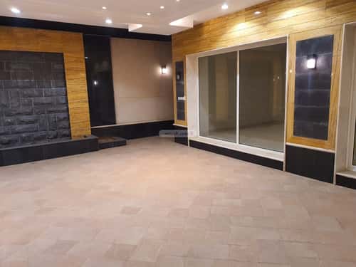 Villa 715 SQM Facing South on 15m Width Street Al-Muanisiyah, East Riyadh, Riyadh