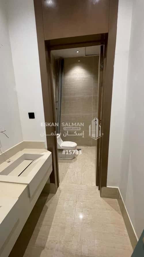 فيلا 8 غرف في طويق