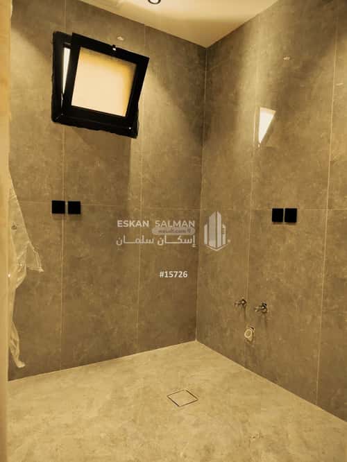 فيلا 300 متر مربع غربية على شارع 20م المبعوث، المدينة المنورة