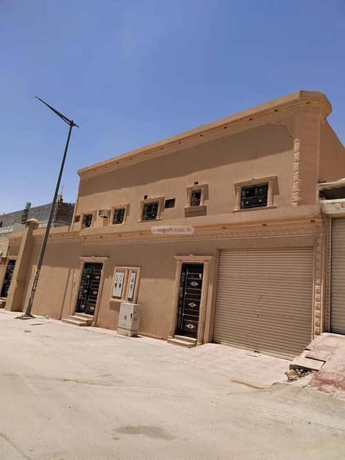 فيلا 400 متر مربع جنوبية على شارع 15م النظيم، شرق الرياض، الرياض