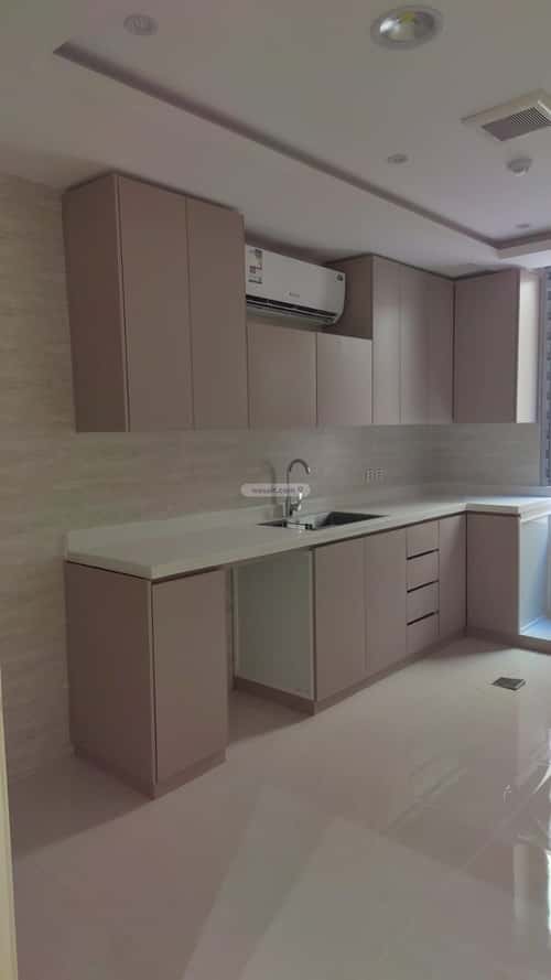 Building 870 SQM Facing South Al-Marwah, South Riyadh, Riyadh