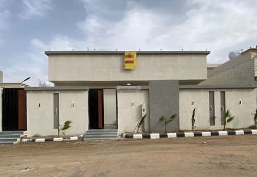 فيلا 450 متر مربع شرقية على شارع 20م وادي جليل، الطائف