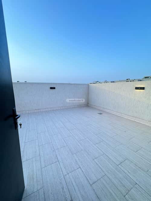 3 bedroom floor in Al Rimal