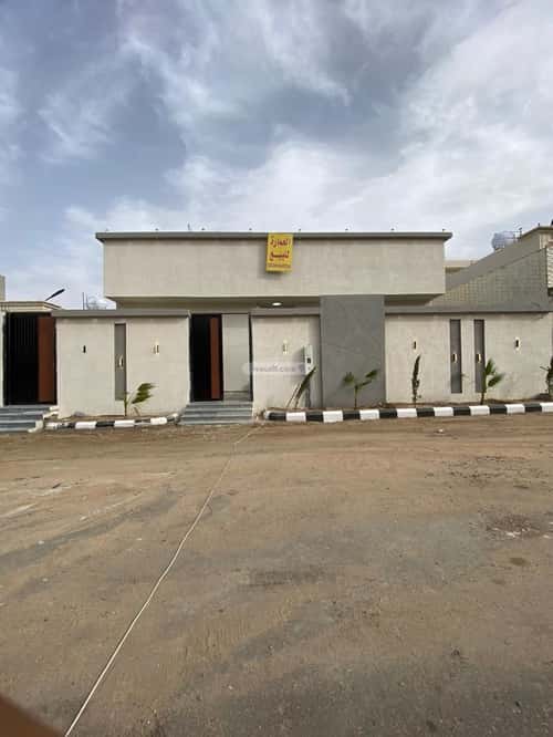Villa 450 SQM Facing East on 20m Width Street Wadi Jaleel, Alttayif