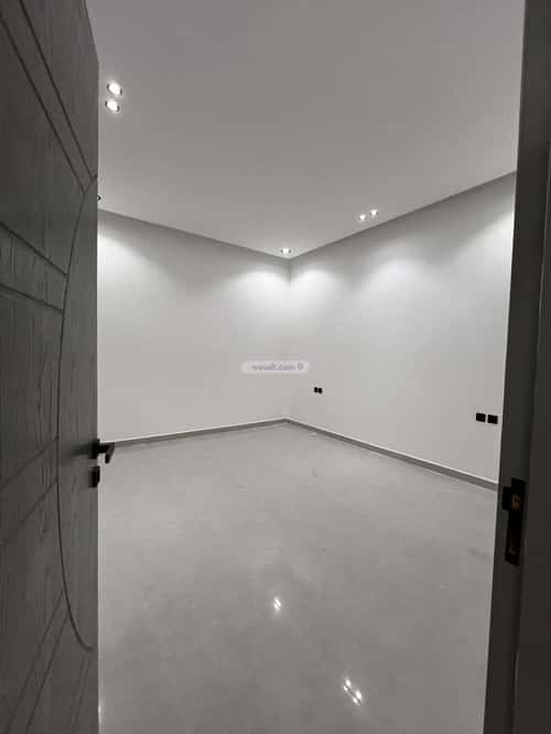 3 bedroom floor in Al Janadriyah