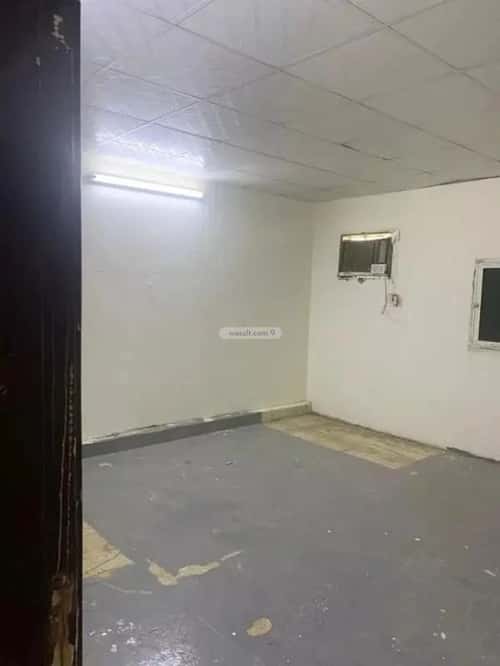 عمارة 700 متر مربع واجهة شرقية الملك فيصل، شرق الرياض، الرياض