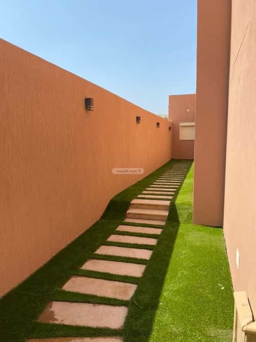 Villa 300 SQM Facing East with 8 Bedrooms Al Sheraa, North Jeddah, Jeddah