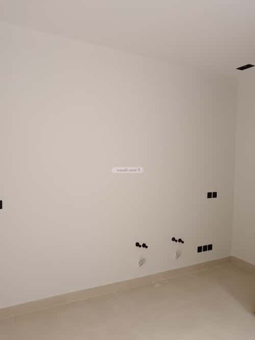 Floor with 5 Bedrooms Az-Zahra, West Riyadh, Riyadh