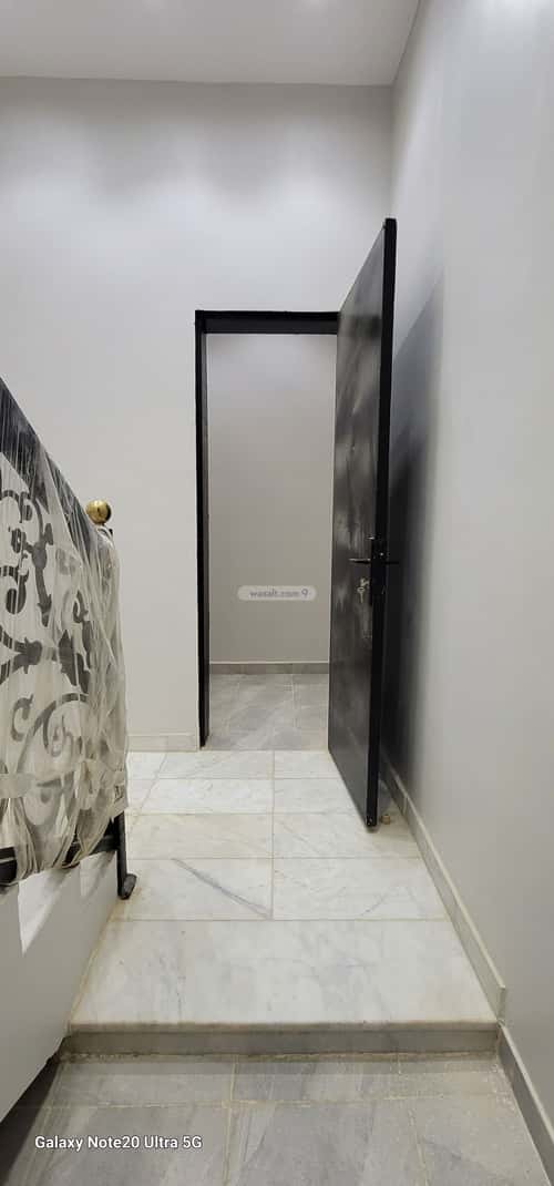 فيلا 202.3 متر مربع شرقية على شارع 15م الجنادرية، شرق الرياض، الرياض