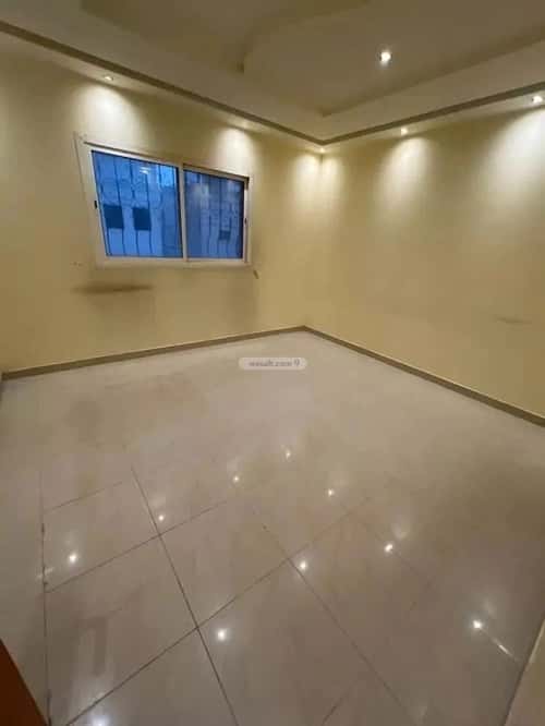 Villa 400 SQM Facing South on 15m Width Street King Abdullah, Central Riyadh, Riyadh