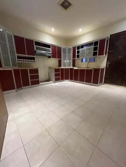 فيلا 400 متر مربع جنوبية على شارع 15م الملك عبدالله، وسط الرياض، الرياض