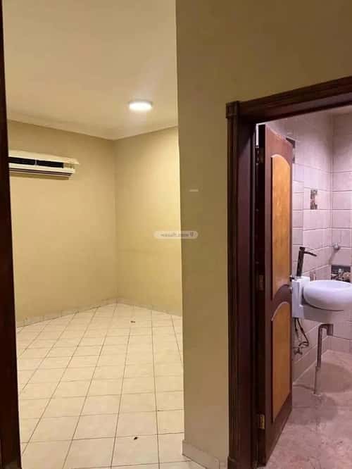 Villa 300 SQM Facing West with 4 Bedrooms King Abdullah, Central Riyadh, Riyadh