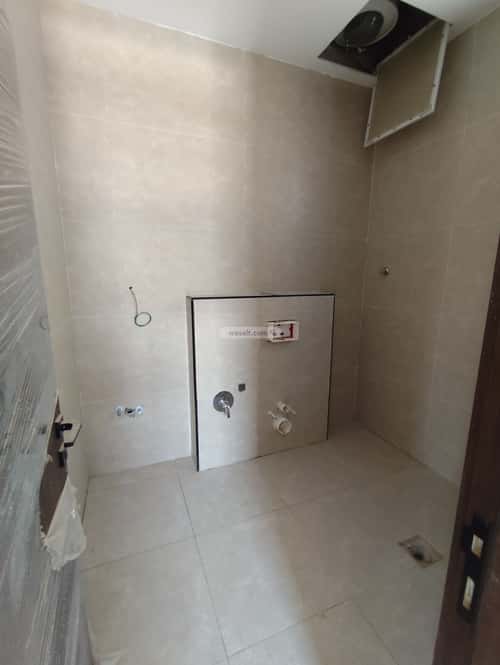 Floor 298.36 SQM with 5 Bedrooms Ar-Rimal, East Riyadh, Riyadh