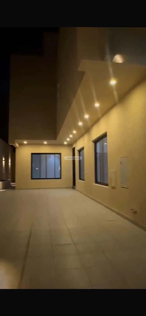 11 bedroom villa in Al Yarmouk