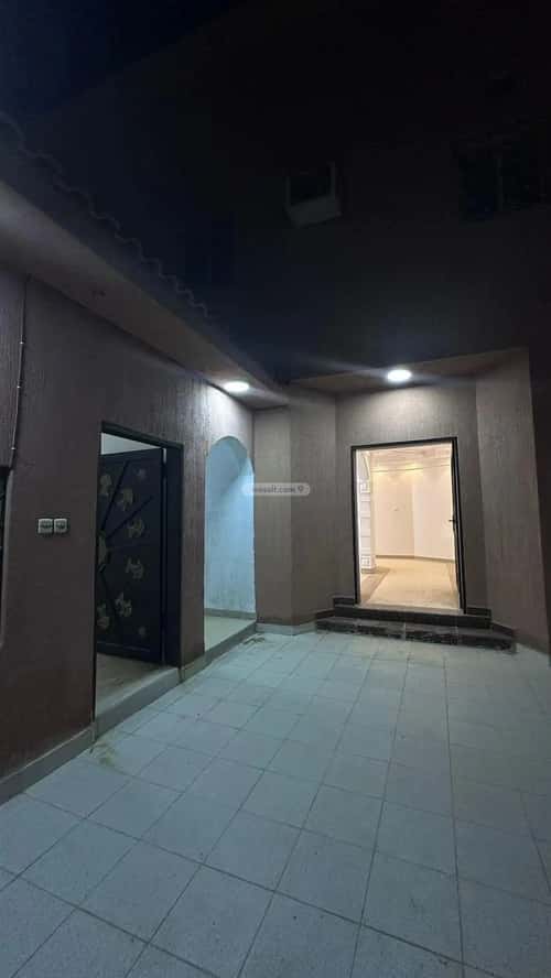 Floor 540 SQM with 8 Bedrooms Ishbiliyah, East Riyadh, Riyadh