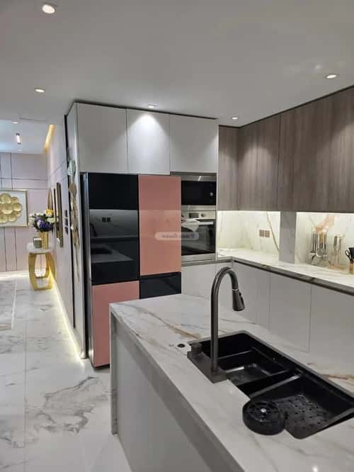 فيلا 345 متر مربع واجهة جنوبية ب 6 غرف العليا، وسط الرياض، الرياض