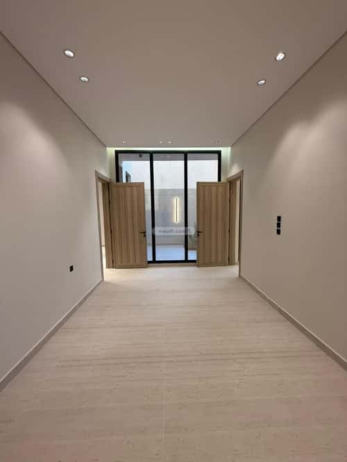 فيلا 250 متر مربع شرقية على شارع 20م الجنادرية، شرق الرياض، الرياض