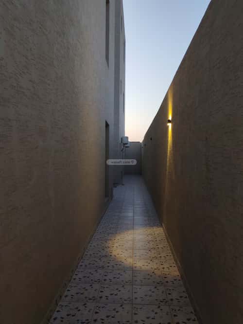 دور 3 غرف في العارض